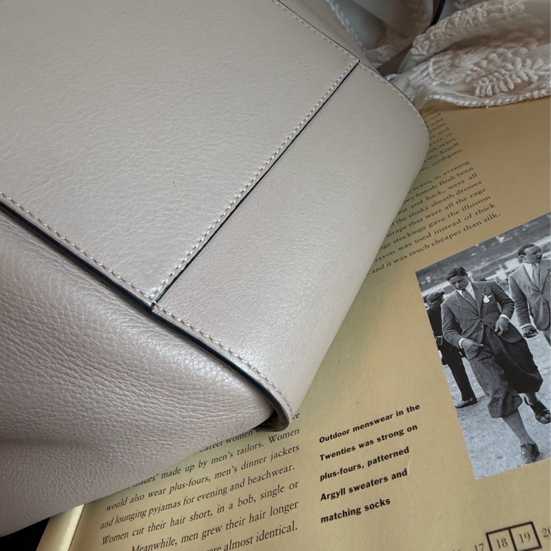 羅意威  吊床包 托特包 手提包 通勤包 腋下包 斜背包 灰色皮革 灰色皮革 大象灰 側背包 斜挎包 斜背包 褶皺鏈條包 Loewe Hammock grey leather bag / shoulder bag handbag crossbody bag-38