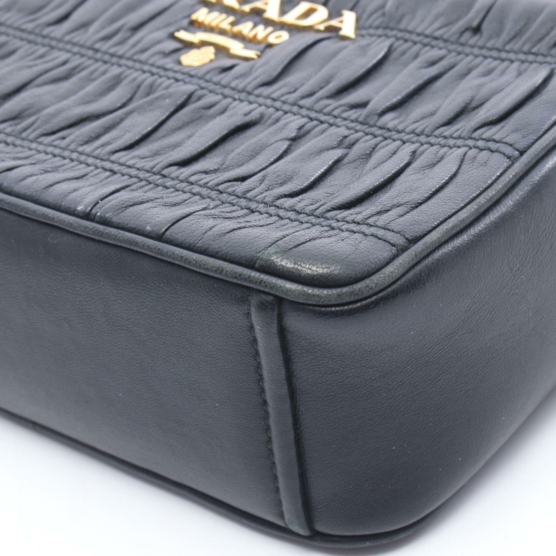 PRADA NAPPA GAUFRE 黑色皮革肩斜背包 1BH112 二手女士-5