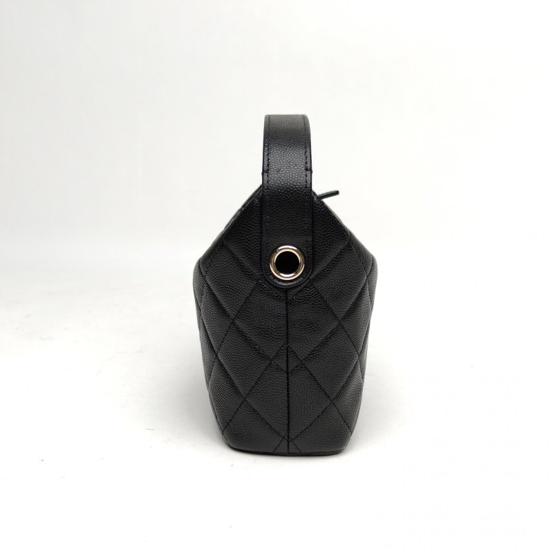 CHANEL 嬉皮HOBO飯盒包25Am黑色荔枝牛皮淺金扣肩背包-1