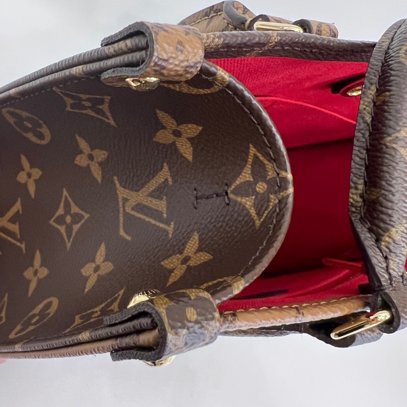 LV雙色原花金釦OnTheGo Pm 手提斜背托特包-11