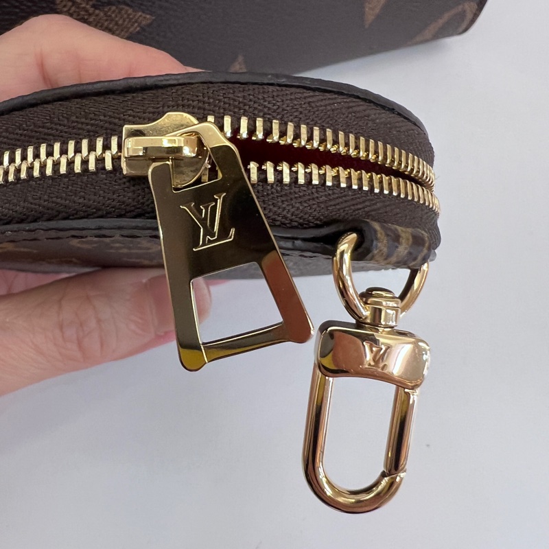 LV雙色原花金釦OnTheGo Pm 手提斜背托特包-16