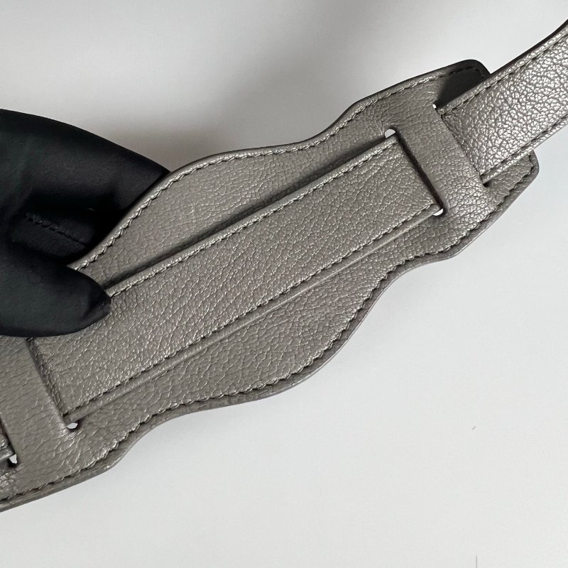 BALENCIAGA 390154 灰皮革金釦提把機車包-8