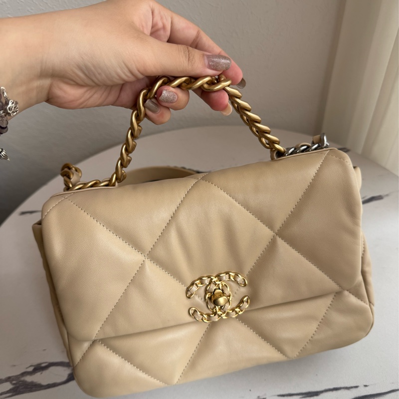 Chanel 奶茶色19金釦26-1