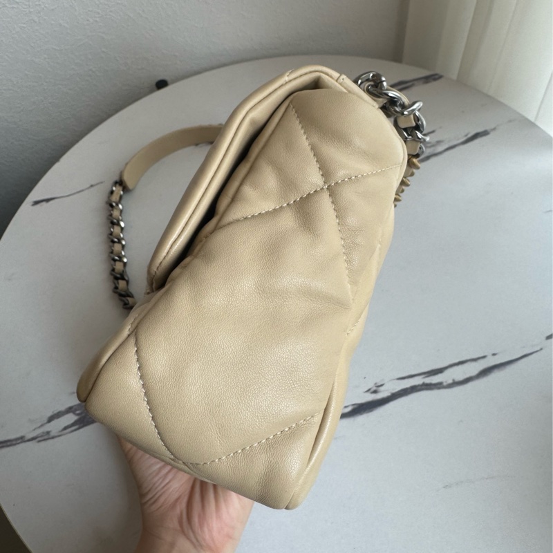 Chanel 奶茶色19金釦26-4