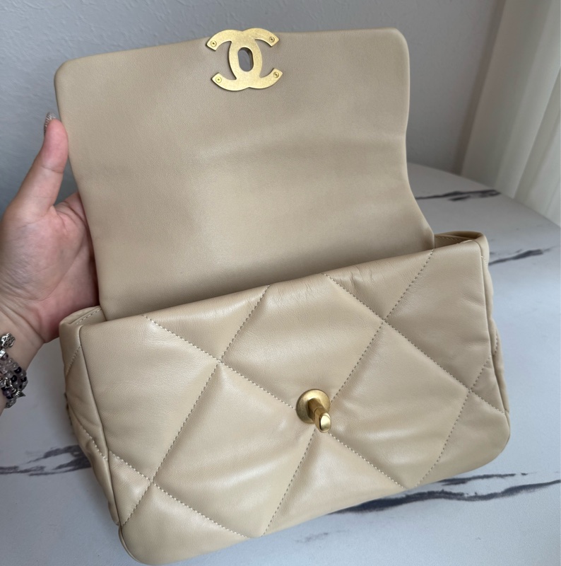 Chanel 奶茶色19金釦26-14