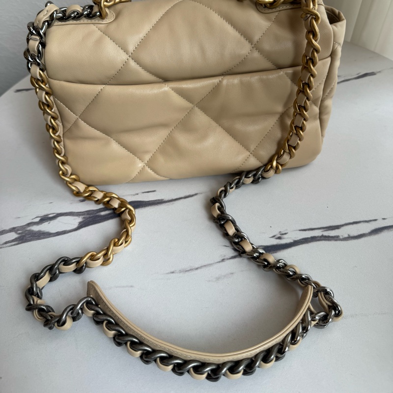 Chanel 奶茶色19金釦26-28