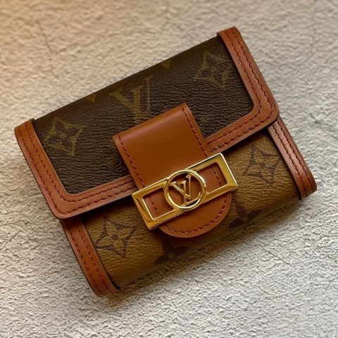 Louis Vuitton路易威登達芙妮三折短夾有零錢袋💰全新全配有購證