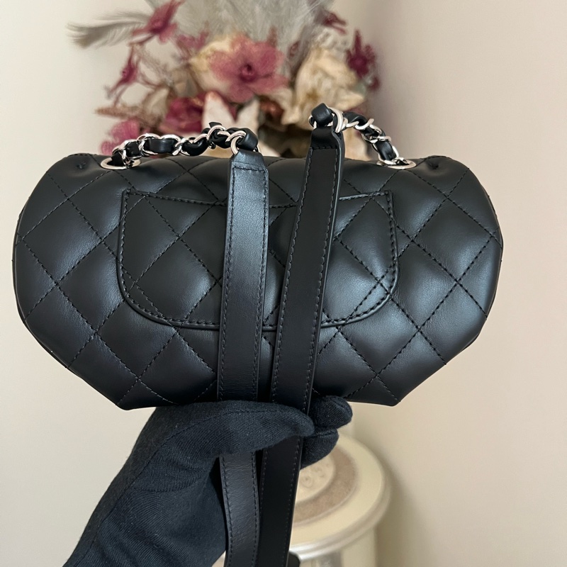 香奈兒菱格紋黑色牛皮腰包胸口員工包芯片款99新-14