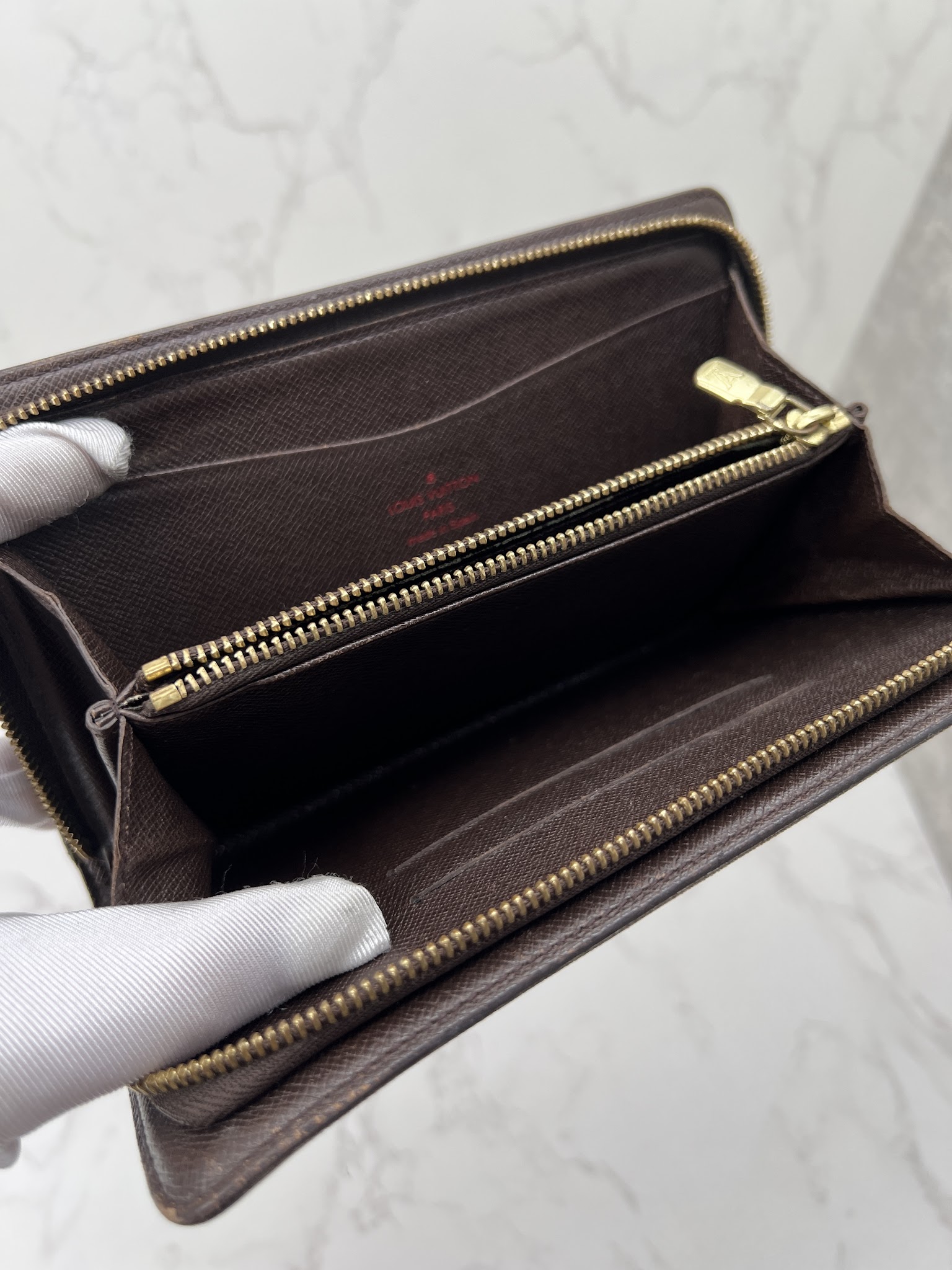 香緹國際精品 棋盤格 拉鍊長夾 971-8