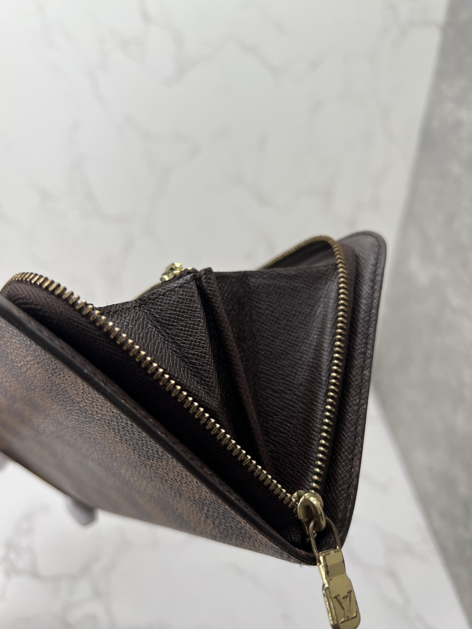 香緹國際精品 棋盤格 拉鍊長夾 971-9