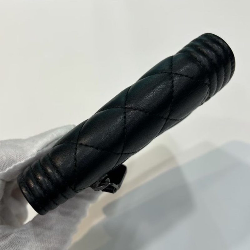 CHANEL香奈兒LeBoy系列黑色荔枝牛皮三折短夾可加鏈條-7