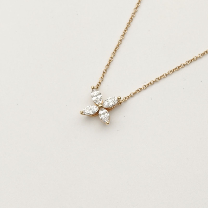 TIFFANY&CO 18K玫瑰金鑽石維多利亞系列四葉草項鏈小號-1