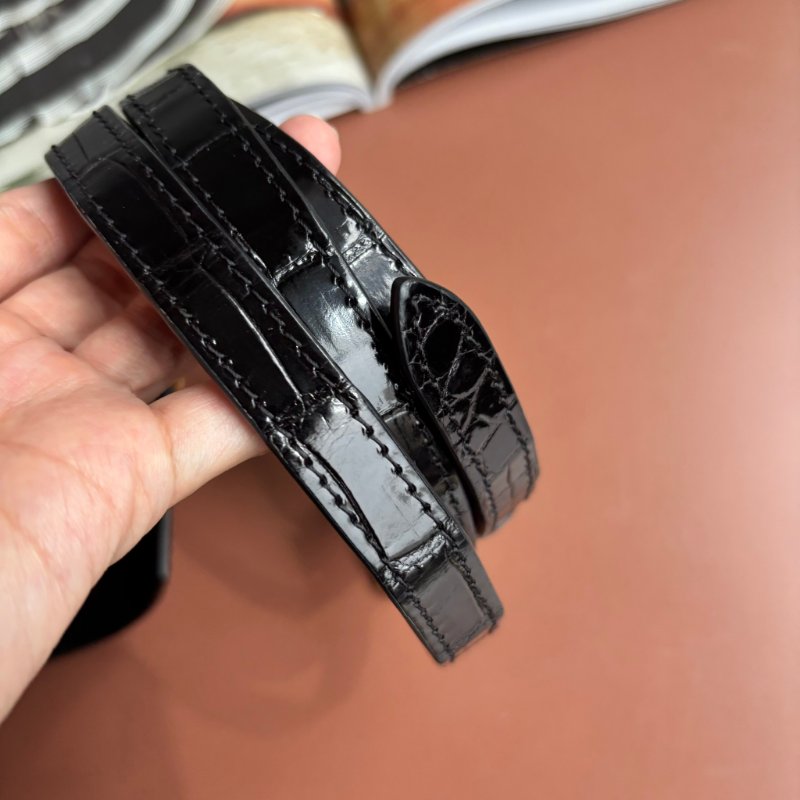 特殊皮革 超甜割愛::LOUIS VUITTON:: LV MINI CAPUCINES 黑色鱷魚皮金釦手提斜背兩用包-25