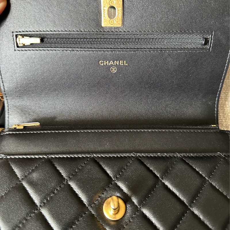 Chanel woc 山茶花調節扣🖤容量大好裝 只揹一次幾乎全新-5