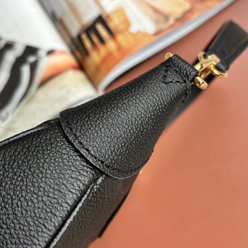 絕版商品 專櫃斷貨::LOUIS VUITTON:: LV Bagatelle M46002 黑色壓紋肩背包 手提包-8