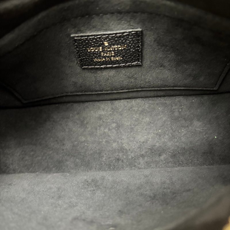 絕版商品 專櫃斷貨::LOUIS VUITTON:: LV Bagatelle M46002 黑色壓紋肩背包 手提包-14