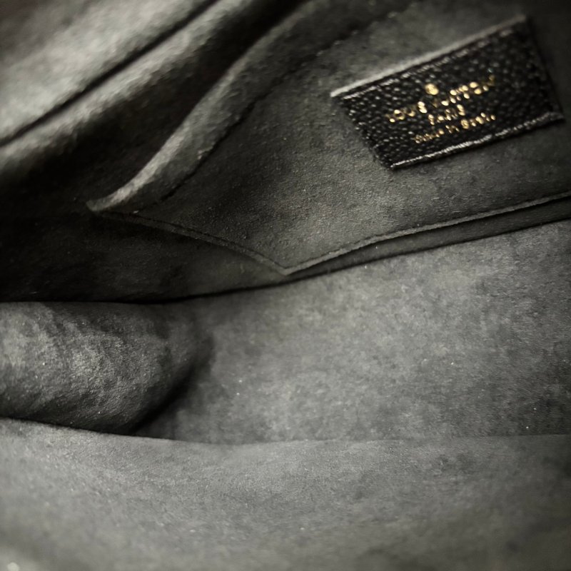 絕版商品 專櫃斷貨::LOUIS VUITTON:: LV Bagatelle M46002 黑色壓紋肩背包 手提包-15