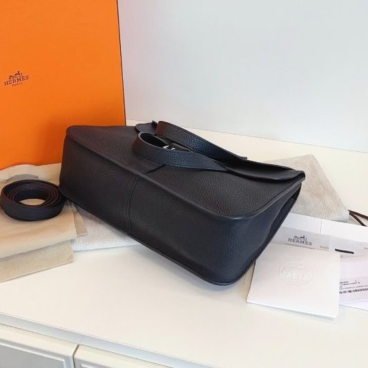 近新品 Hermes愛馬仕 Halzan31郵差包-4