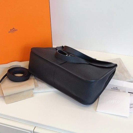 近新品 Hermes愛馬仕 Halzan31郵差包-10