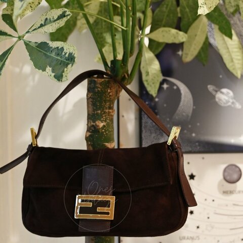 中古 芬迪 Fendi 棕色麂皮 Mamma Suede Mamma Baguette 法棍包  Dark Brown 深棕色手袋