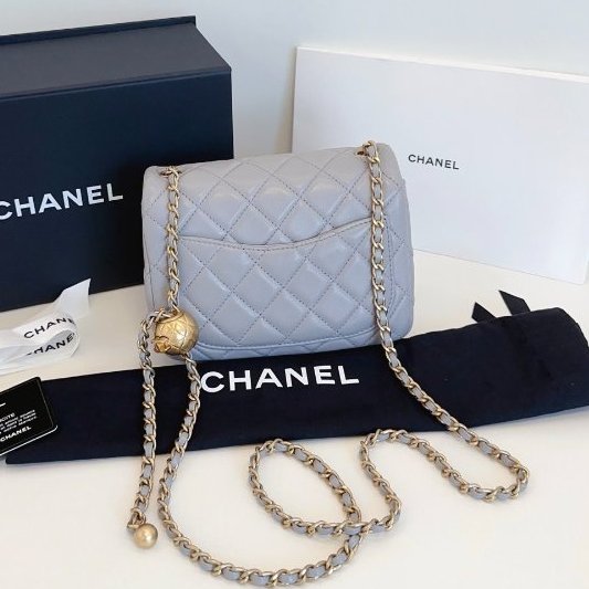 近新品 香奈兒/Chanel 灰色金球方胖子 金珠鏈條包-1