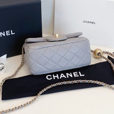 近新品 香奈兒/Chanel 灰色金球方胖子 金珠鏈條包-3