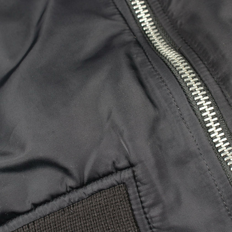 BURBERRY BROOKLAND 男士黑色尼龍短夾克 8038997 二手 #UK6-9