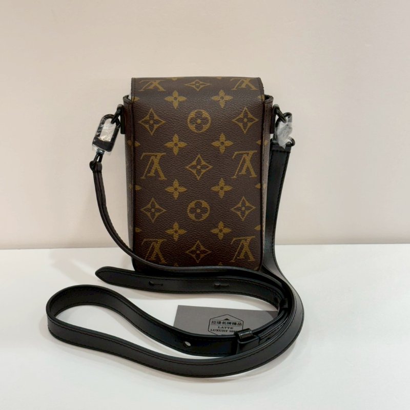 LV 斜背包/側背包 M81522 85成新-1