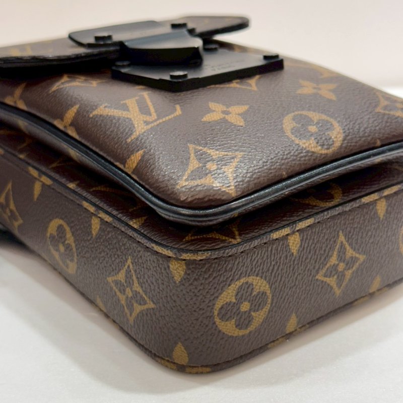 LV 斜背包/側背包 M81522 85成新-3