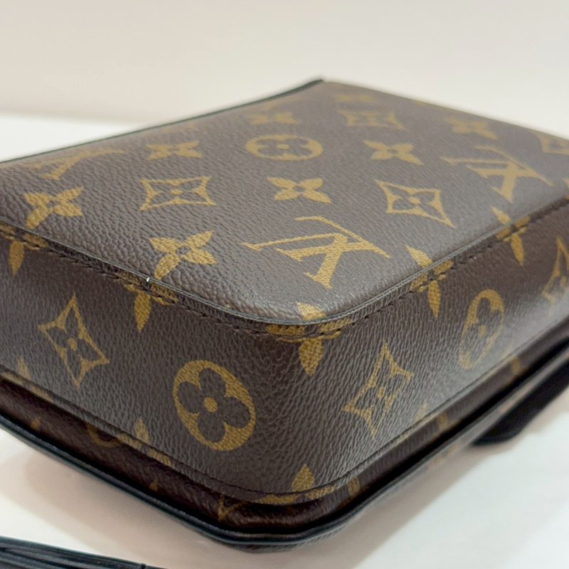 LV 斜背包/側背包 M81522 85成新-4