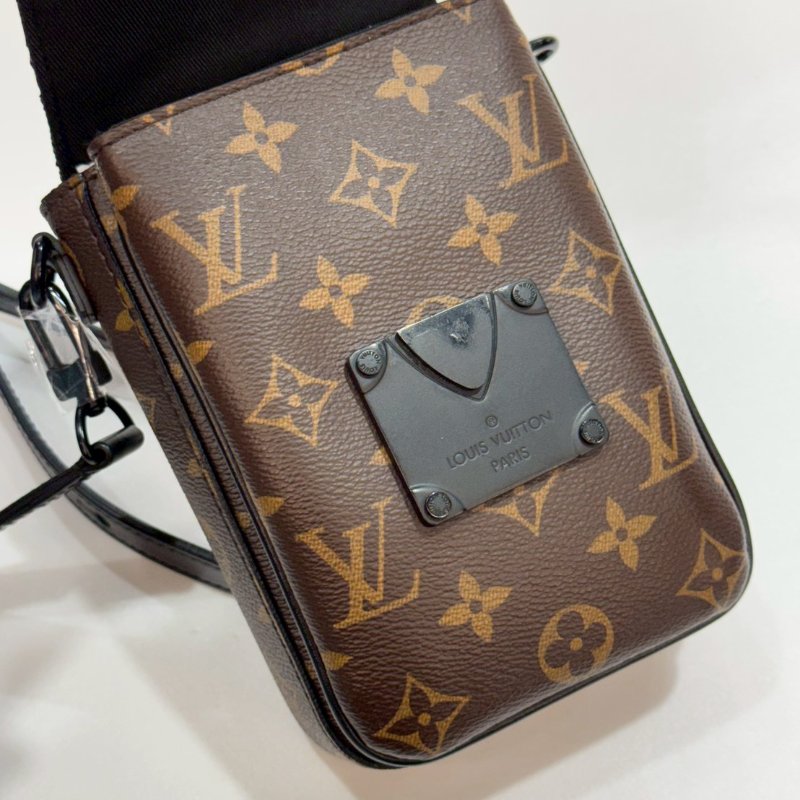 LV 斜背包/側背包 M81522 85成新-9