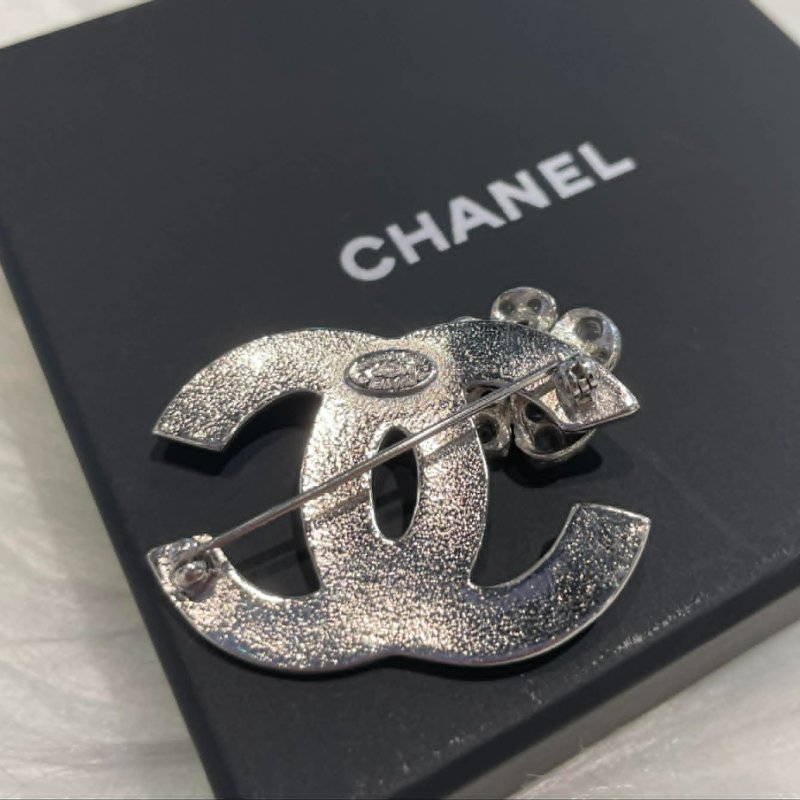 CHANEL 砝瑯雙C水鑽花朵胸珍-4