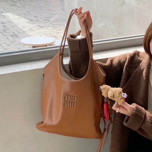 MiuMiu系千金風超限量低價中號ivy手提包肩背包托特包 🪗-9