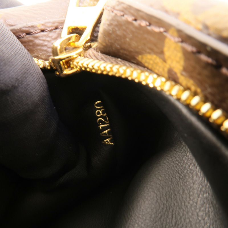 LOUIS VUITTON Mono-Reverse Pochette LV3肩背袋-9