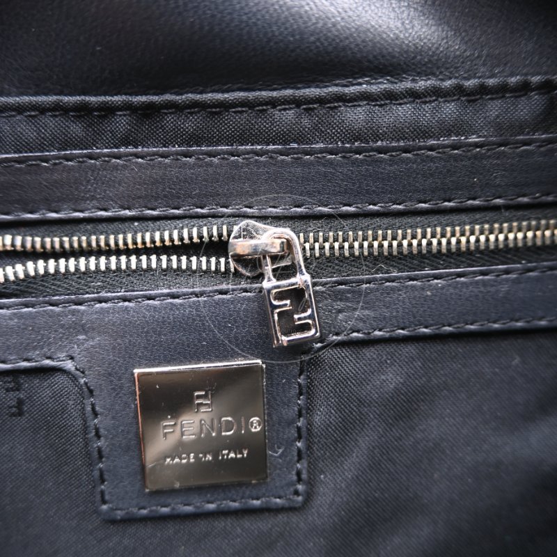 中古 芬迪 Fendi 黑色毛皮 Black Fur Baguette 法棍手袋-32