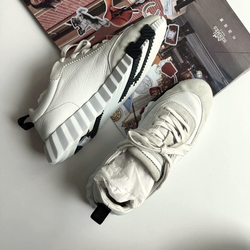 Hermes 白色拼黑休閒鞋38👟-0