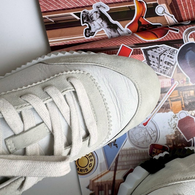 Hermes 白色拼黑休閒鞋38👟-3