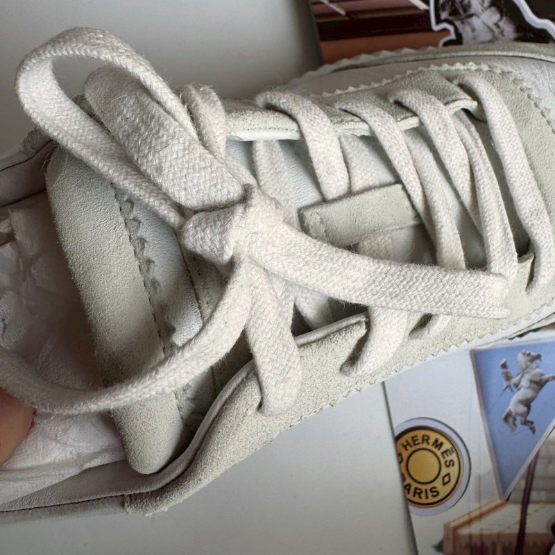 Hermes 白色拼黑休閒鞋38👟-8