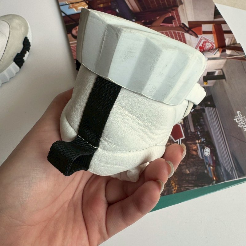 Hermes 白色拼黑休閒鞋38👟-13