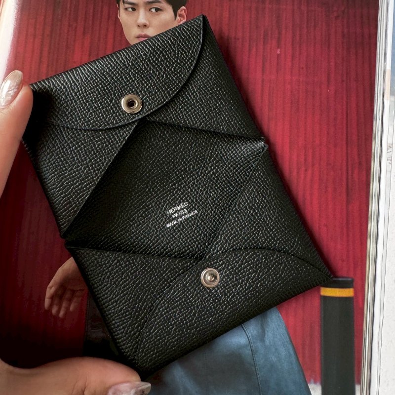 ✨全新閒置商品 💥Hermes 黑色calvi 卡包-1