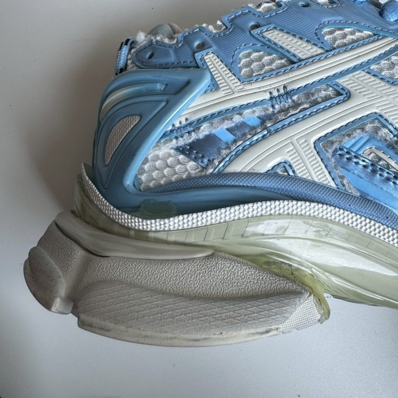 ❤️‍🔥上腳超顯細 Balenciaga 淺藍色老爹鞋38-12