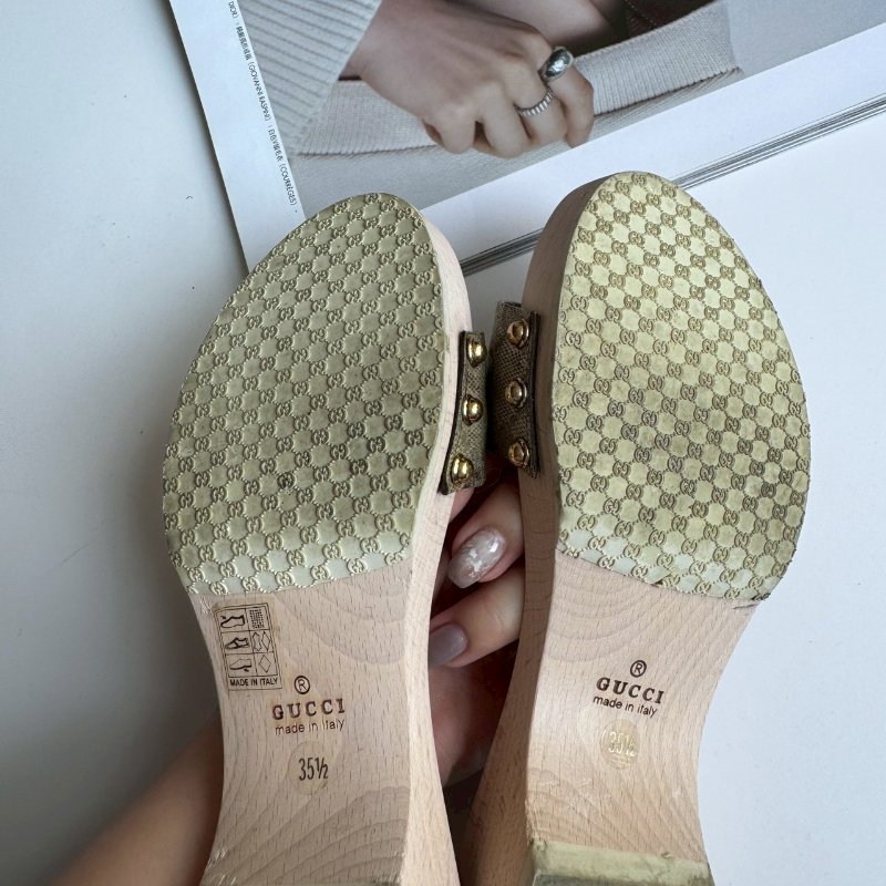 ✨全網最低 Gucci 米白拼烏木色經典花紋拖鞋35.5-12