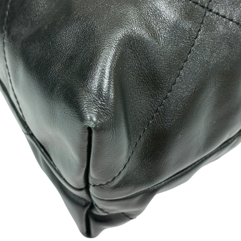 黑色 牛皮 22 中號 肩背包 金釦【CHANEL 香奈兒】 AS3261-8