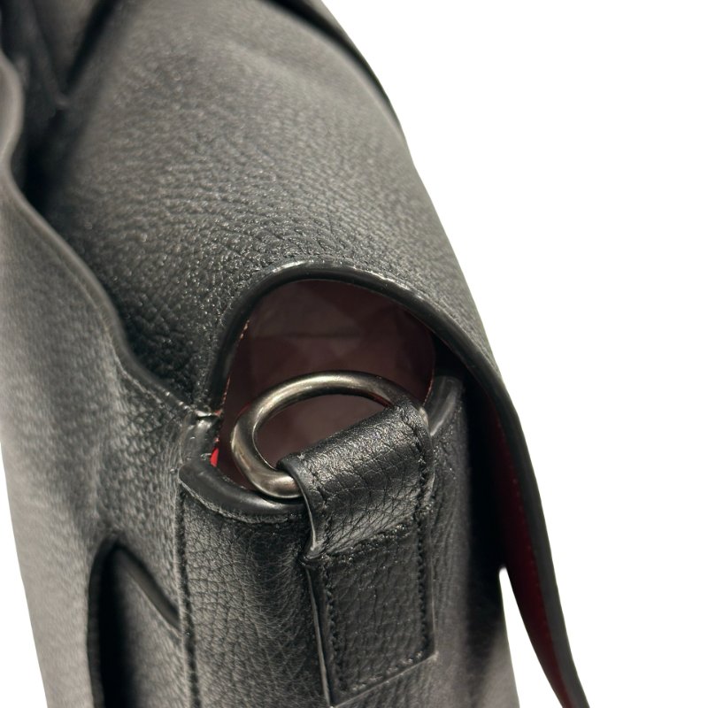 FENDI Calfskin Leather Baguette messenger Messenger Bag PHW Black-5