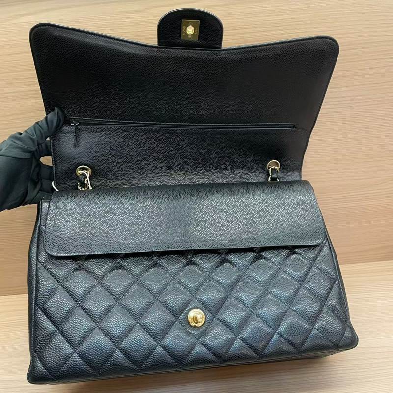 Chanel 黑金荔枝皮 超大號 cf 2011年 14開 鏈條單肩斜挎包 有塵袋 無卡無盒子 尺寸底長34*高21*寬10*-5