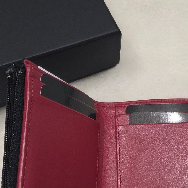 香奈兒CHANEL19經典菱格皮穿鍊黑金拉鍊零錢包三折短夾/ 皮夾-8