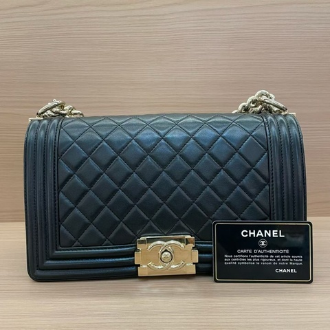 Chanel 黑金 LEBOY 羊皮 2018年 24開 中號 菱格金扣鏈條包  有卡 有塵袋 無盒子 尺寸底長25*高15*寬8*