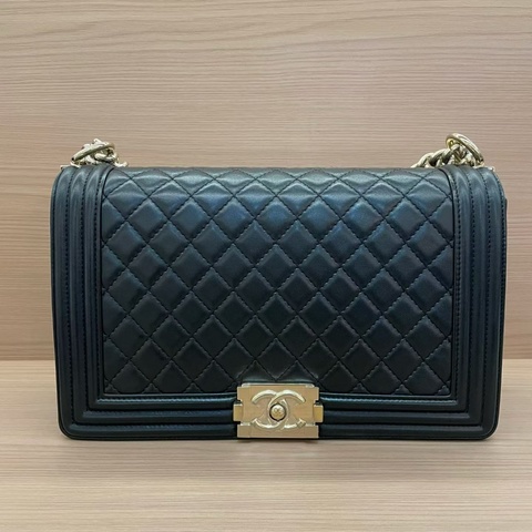 Chanel 黑銀LEBOY   中大號 2017年 23開 牛皮鏈條包 有塵袋 無卡 無盒子 尺寸底長 28*高17*寬8*