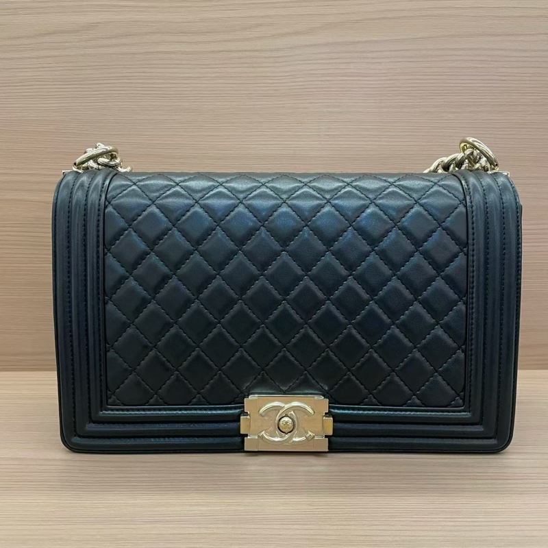 Chanel 黑銀LEBOY   中大號 2017年 23開 牛皮鏈條包 有塵袋 無卡 無盒子 尺寸底長 28*高17*寬8*-0