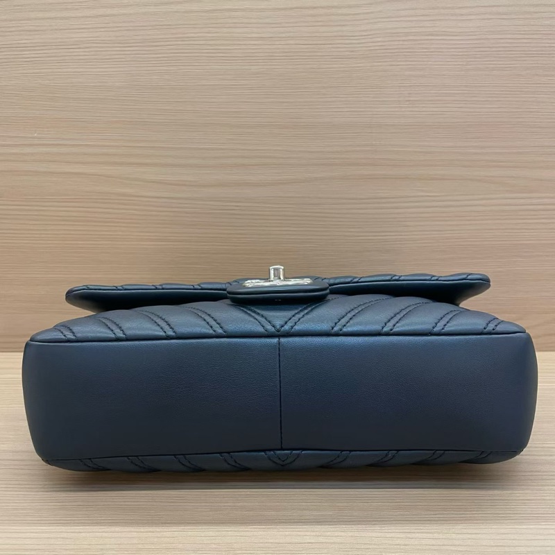 Chanel/藍銀羊皮中號v纹翻盖包 CF 2016年 21開 有塵袋 無卡 無盒子 尺寸底長26*高15*-5